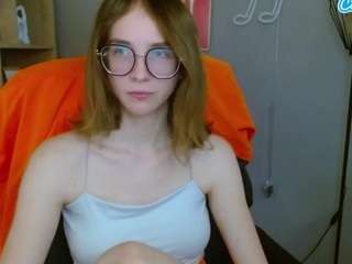 Young Adult, Teen 18, Small Ti Camiqa – Free Live Video Chat with Strangers Online