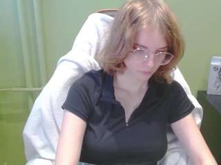 pennydelight's CamSoda show and profile