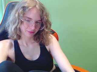 pennydelight's CamSoda show and profile