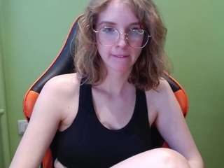 le modèle pennydelight est en webcam porno dans un show sur le site camsoda, il possède les tags suivants: average,blowjob,tease,sph,smokevape,pov,pleasure,orgasm,notopless,nonude,lush,joi,glasses,full nudity,flashing,fingering,fantasy,dominant,dirtytalk,cuckold