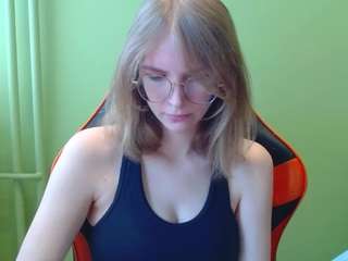 pennydelight's CamSoda show and profile