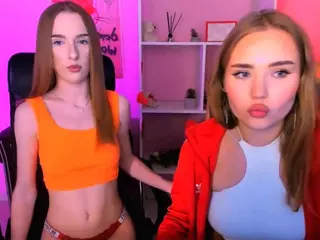 amelia-shiny's Live Sex Cam Show