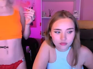 amelia-shiny's Live Sex Cam Show