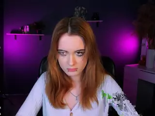 amelia-shiny's Live Sex Cam Show