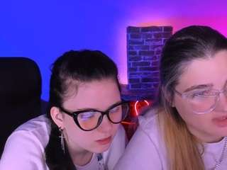 foxy-tease's CamSoda show and profile