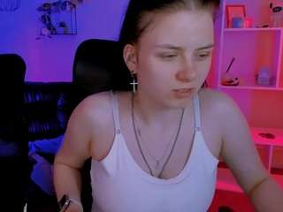 le modèle foxy-tease est en webcam porno dans un show sur le site camsoda, il possède les tags suivants: ass,shaved pussy,naked,natural,nature,normal,public,pussy,sex toys,sexy,shake,skinny,massage,solo,strip,striptease,tease,teen 18,toys,twerk