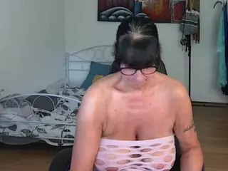 Illymaus's Live Sex Cam Show