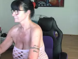 Illymaus's Live Sex Cam Show