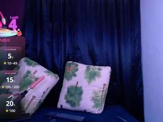  karol-yessenia chat room