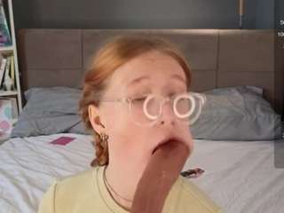 le modèle lillian-peters est en webcam porno dans un show sur le site camsoda, il possède les tags suivants: ass clapping,average,brown eyes,erotic dance,facial,flashing,full nudity,gape,orgasm,red hair,tattoos,hd,small tits