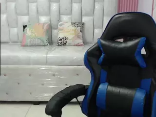 lupita21-s's Live Sex Cam Show