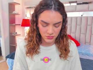 mariiahneedles