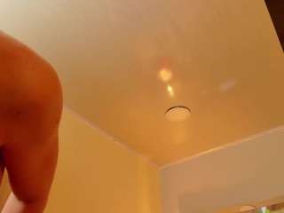 mariiahneedles webcam