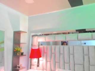 mariiahneedles webcam