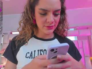 mariiahneedles webcam