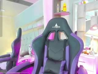 mariiahneedles webcam