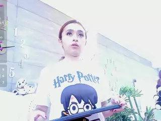 MilleyJones's Live Sex Cam Show