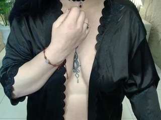 Valeria live webcam show