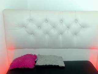 x-isabella-x's live room