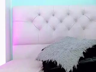 x-isabella-x's Live Sex Cam Show
