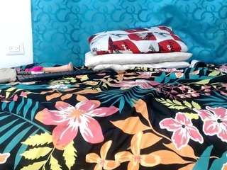 eladyrous98's CamSoda show and profile