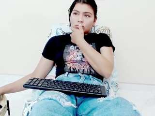 eladyrous98 Live Webcam on CamSoda