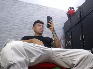 GigoloAdictoxxx's Live Sex Cam Show