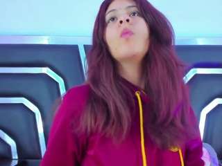 Miaqueen021