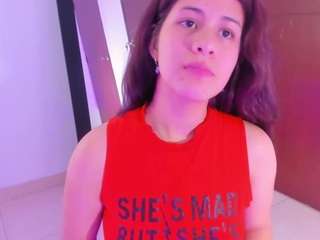Miaqueen021