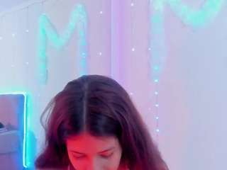 Miaqueen021