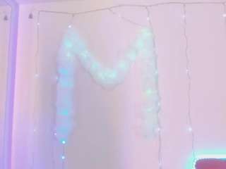Miaqueen021