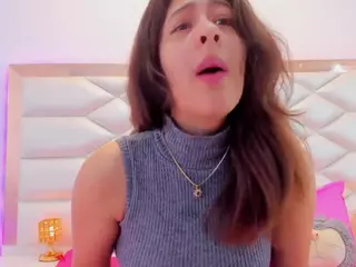 Miaqueen021's Live Sex Cam Show