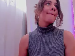 Miaqueen021's Live Sex Cam Show