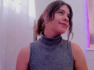 Miaqueen021's Live Sex Cam Show