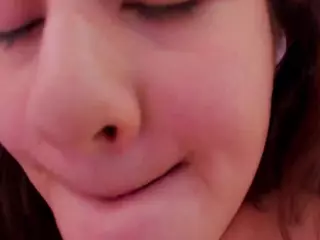 Miaqueen021's Live Sex Cam Show
