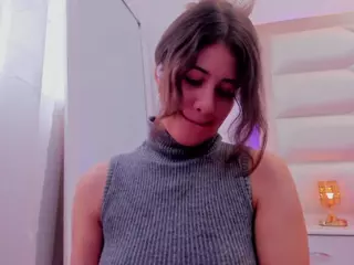 Miaqueen021's Live Sex Cam Show