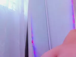 Miaqueen021's Live Sex Cam Show