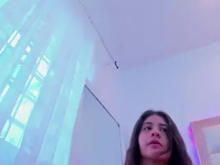 Miaqueen021's Live Sex Cam Show
