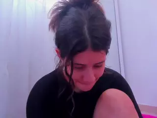 Miaqueen021's Live Sex Cam Show