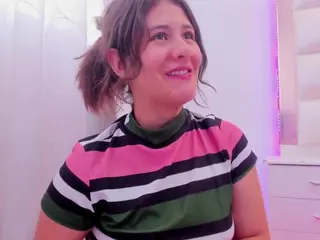 Miaqueen021's Live Sex Cam Show