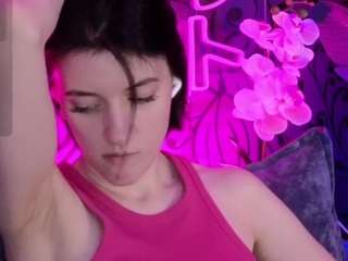 roxy-riot Webcam Model Profile