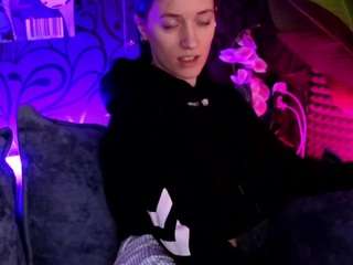  roxy-riot chat room