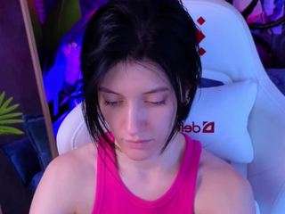 Watch Roxy-riot's delicious cam show for immersive craziness roxy-riot from CamSoda