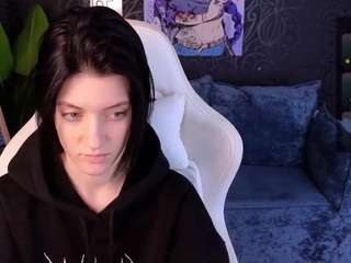 roxy-riot's CamSoda show and profile