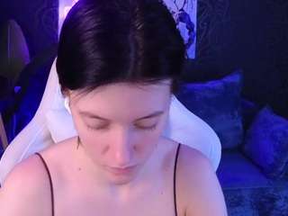 roxy-riot's CamSoda show and profile