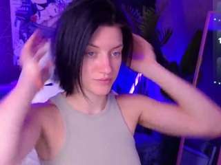 roxy-riot's CamSoda show and profile