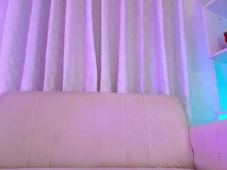 stormsnow's CamSoda show and profile