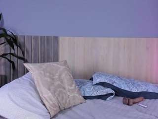 atenea-clerk's CamSoda show and profile