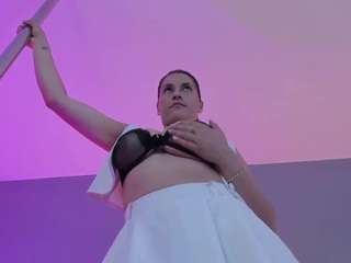 atenea-clerk live cam profile