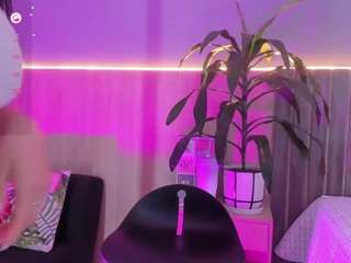 atenea-clerk Live Webcam on CamSoda